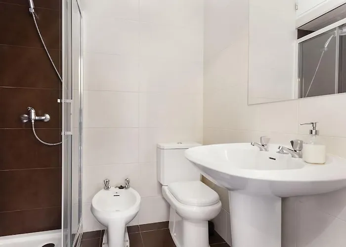 Aida's Haven Penthouse&parking Daire Porto